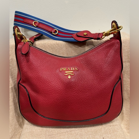 PRADA Vitello Phenix Red Shoulder Bag - Pre-loved - Picture 11 of 16
